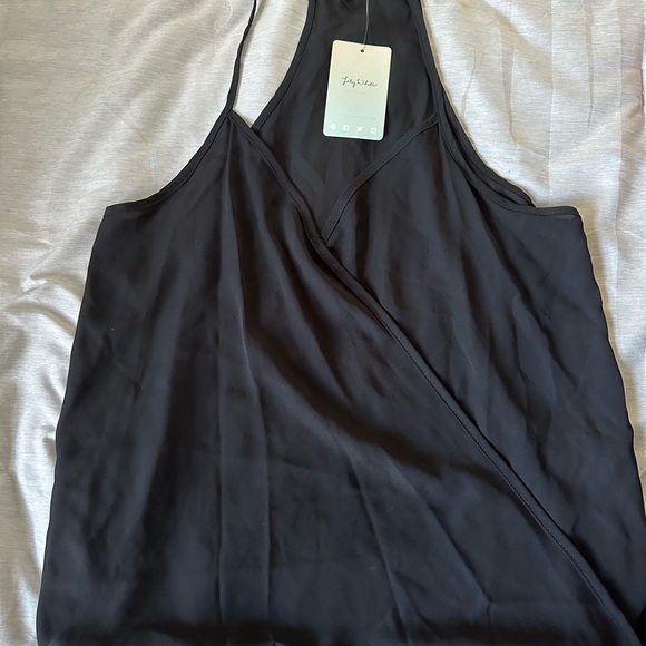 Bundle of New clothes - Picture 4 of 9